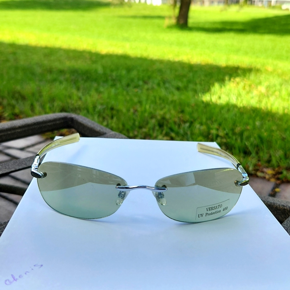 Mirrored unisex sunglasses